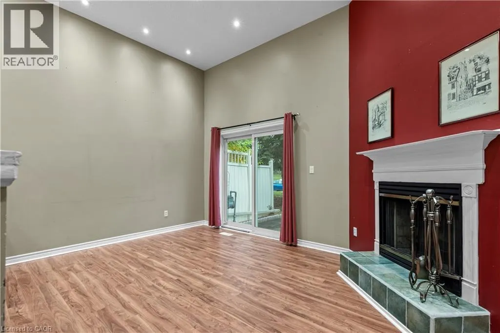 589 BEECHWOOD Drive Unit# 42 #42