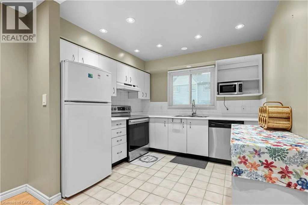 589 BEECHWOOD Drive Unit# 42 #42