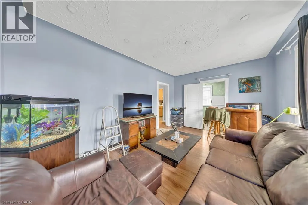 478 GREENFIELD Avenue