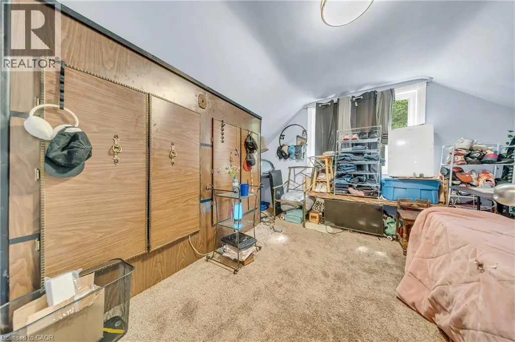 478 GREENFIELD Avenue