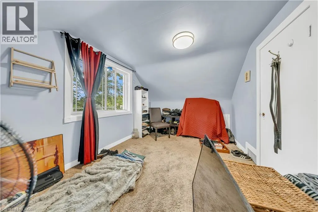 478 GREENFIELD Avenue