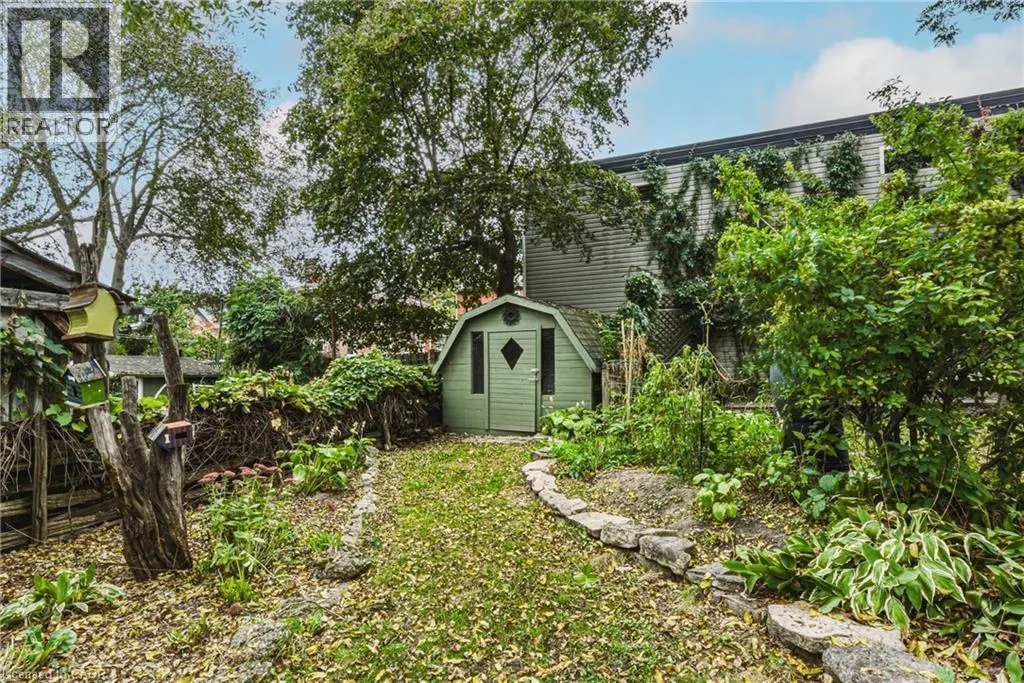 75 POLLOCK Avenue