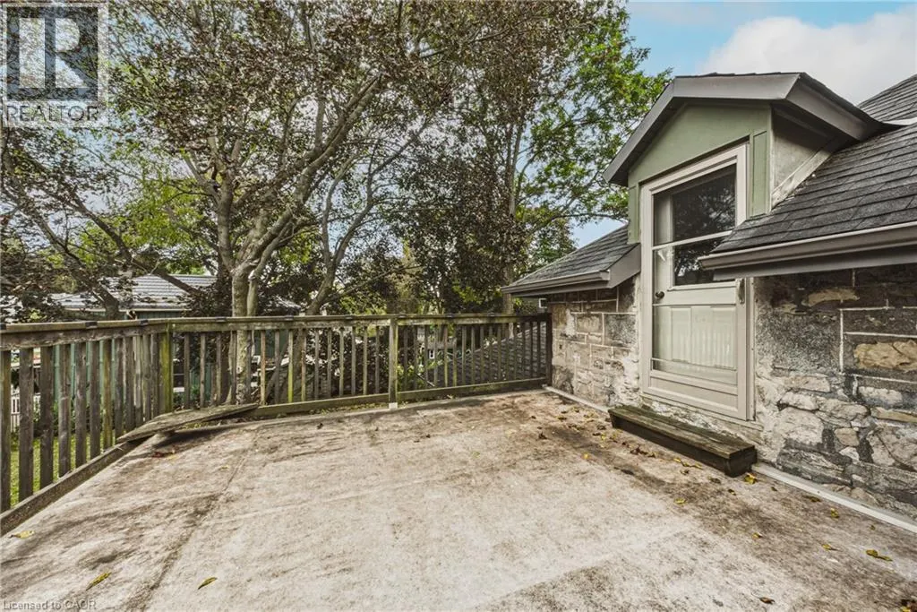 75 POLLOCK Avenue