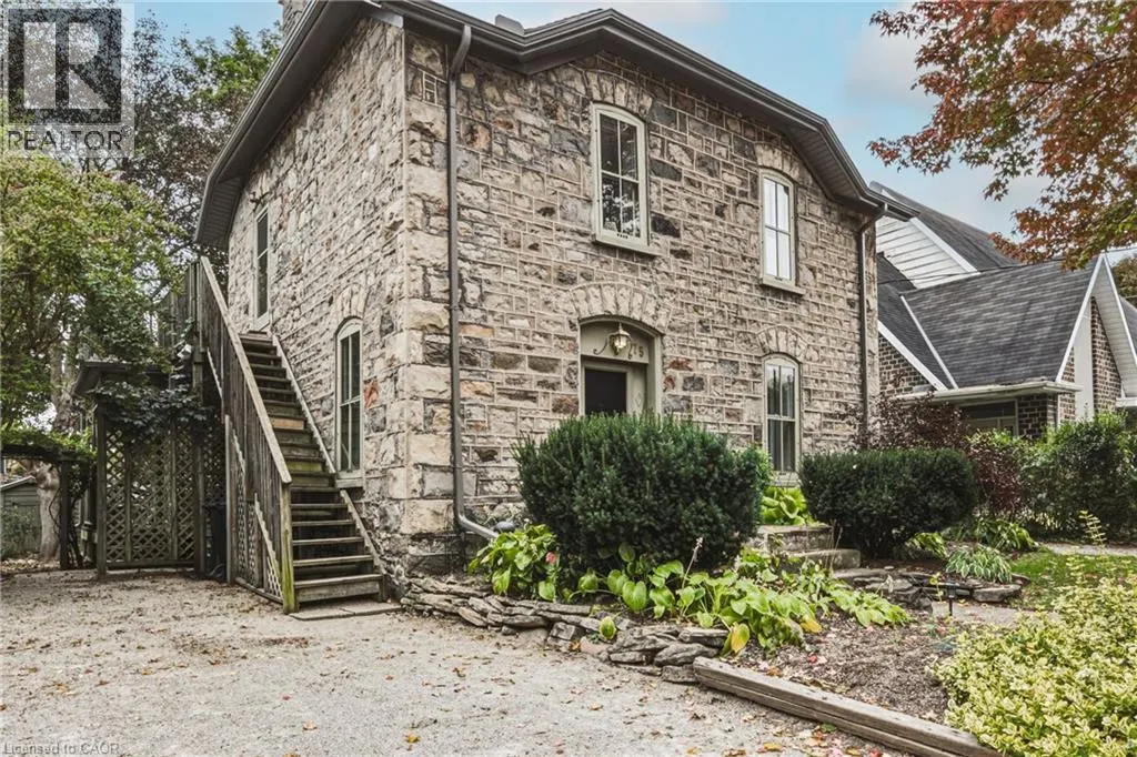 75 POLLOCK Avenue