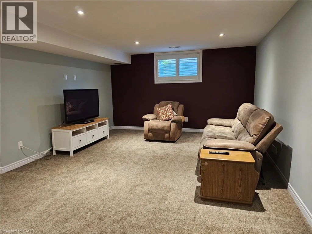 98 ALLANDALE Crescent
