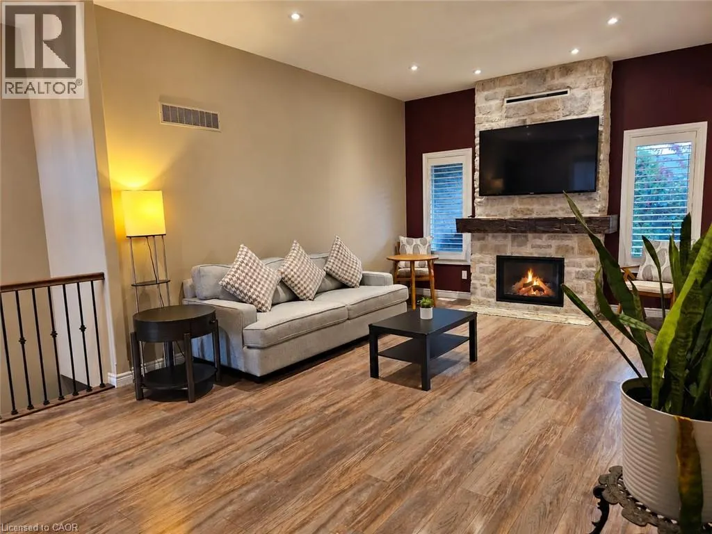 98 ALLANDALE Crescent