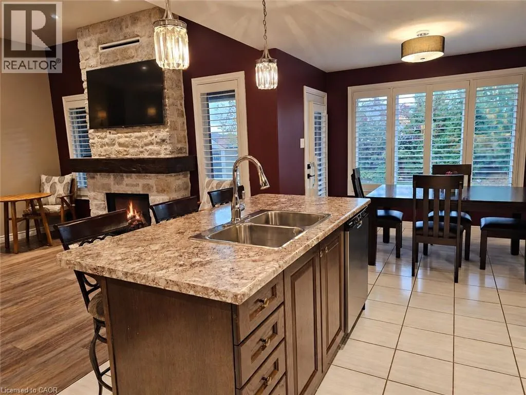 98 ALLANDALE Crescent