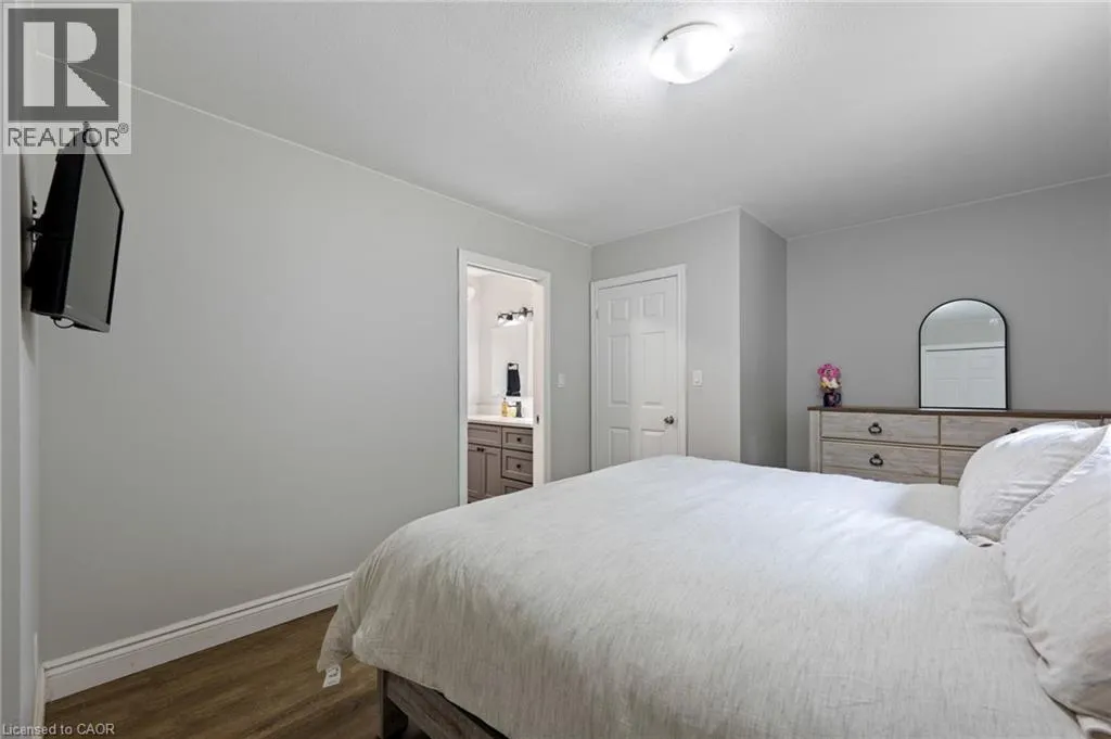 53 HAWTREY Road
