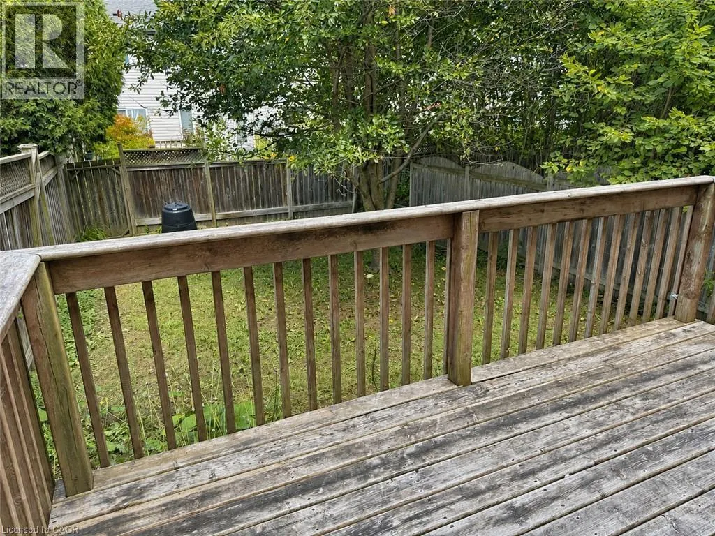 974 CREEKSIDE Drive