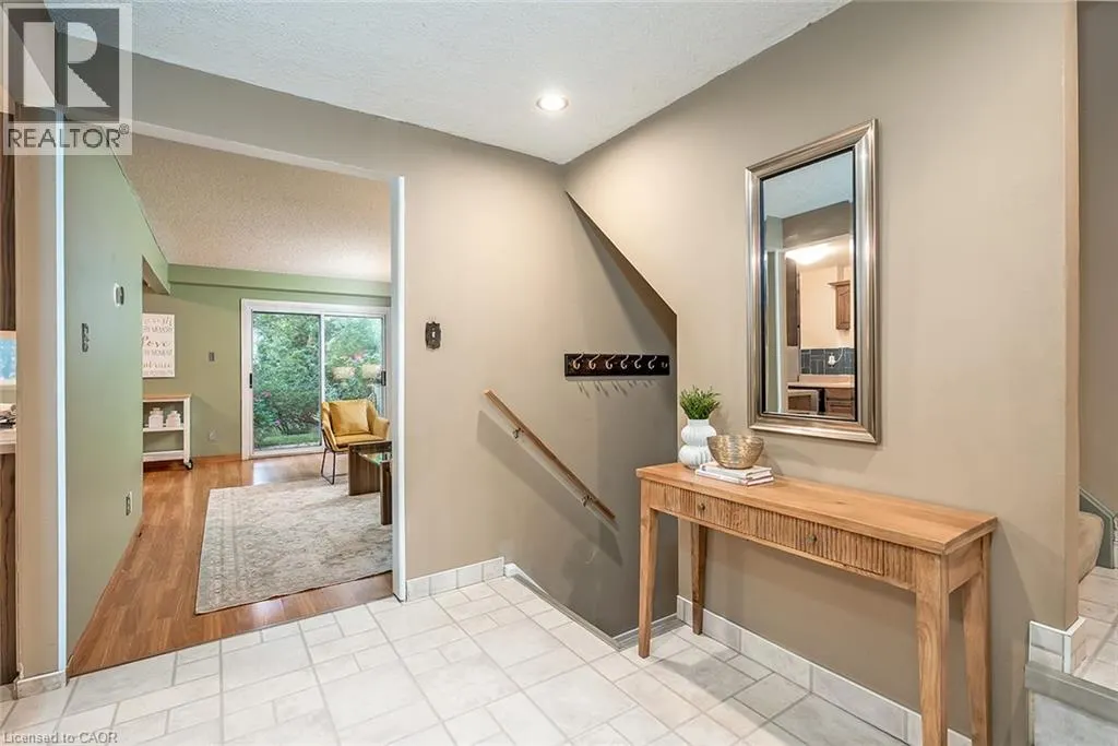 473 WOODVIEW Road Unit# 2 #2