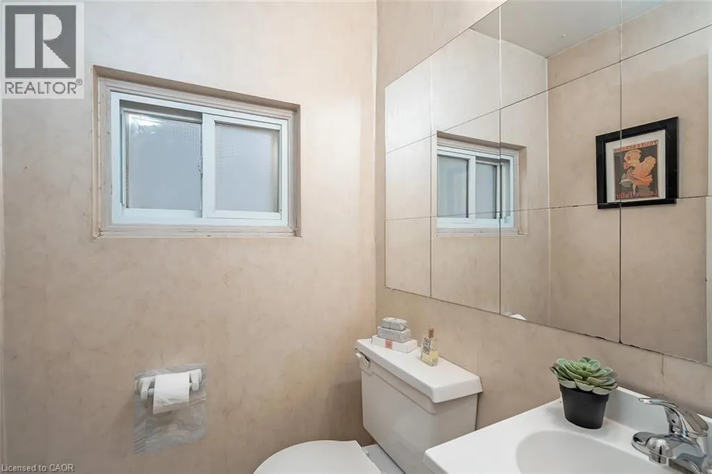473 WOODVIEW Road Unit# 2 #2