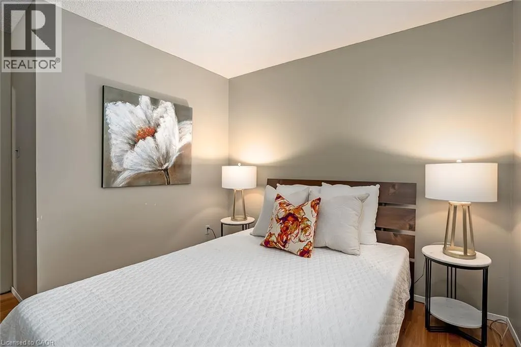 473 WOODVIEW Road Unit# 2 #2