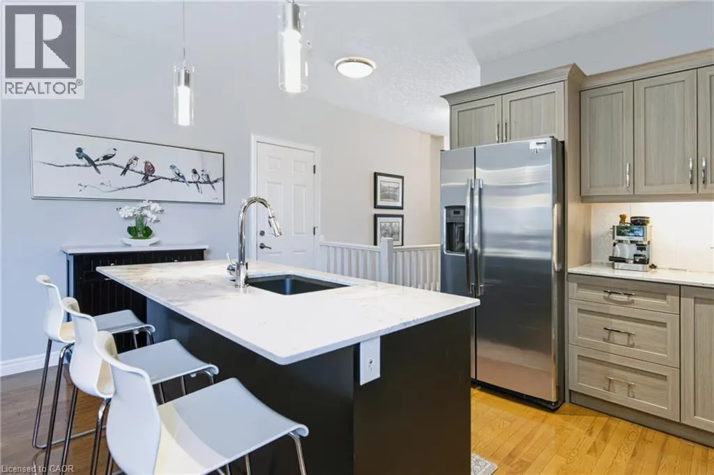 244 DUNDAS Street W Unit# 22 #22