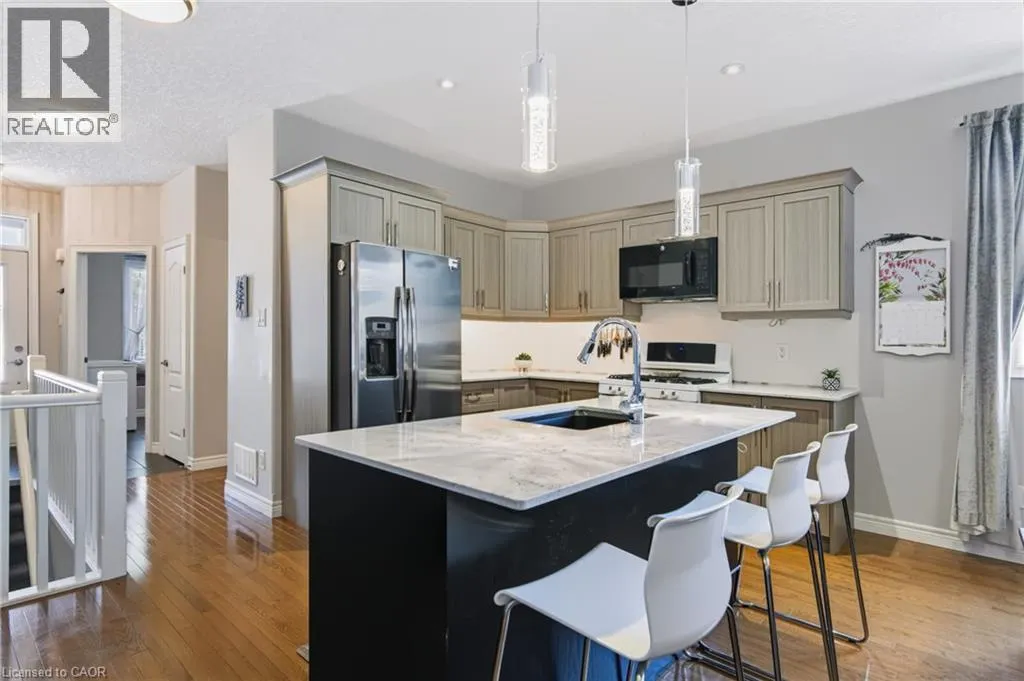 244 DUNDAS Street W Unit# 22 #22