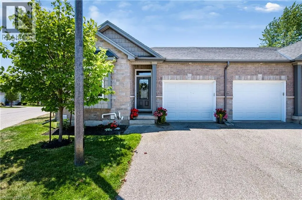 244 DUNDAS Street W Unit# 22 #22