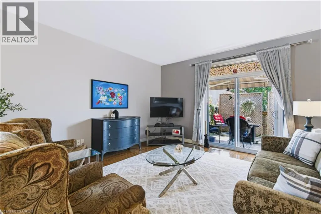 244 DUNDAS Street W Unit# 22 #22