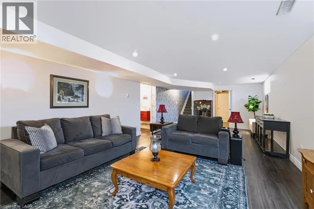 244 DUNDAS Street W Unit# 22 #22