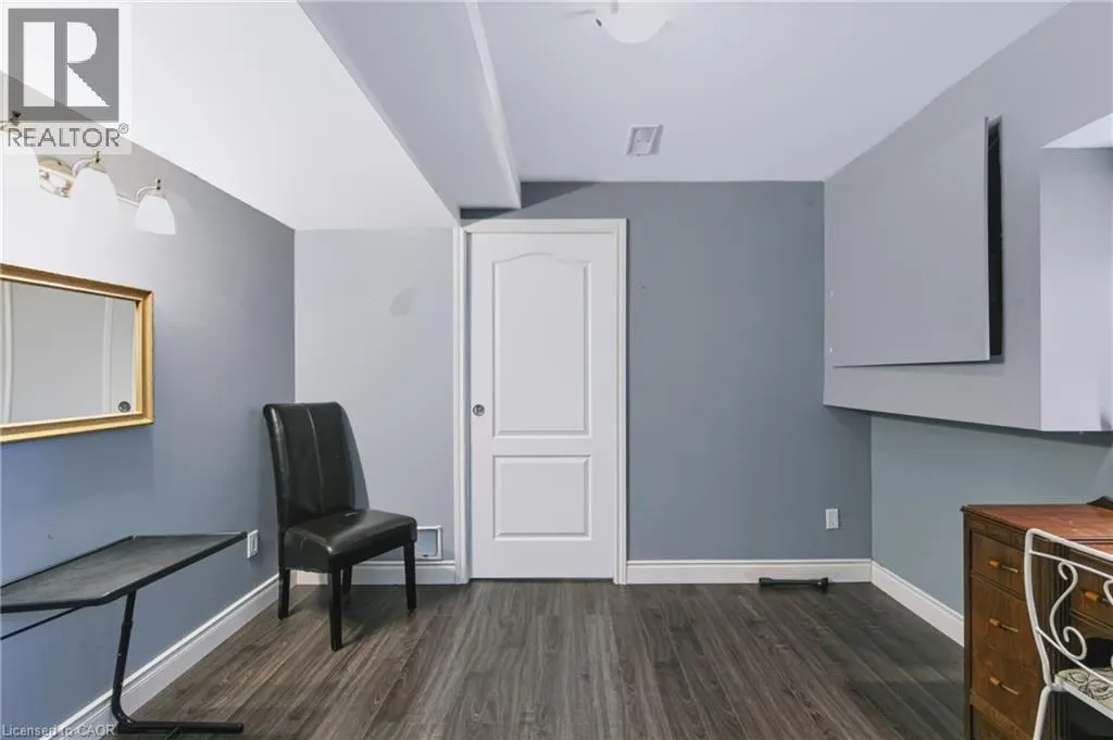 244 DUNDAS Street W Unit# 22 #22