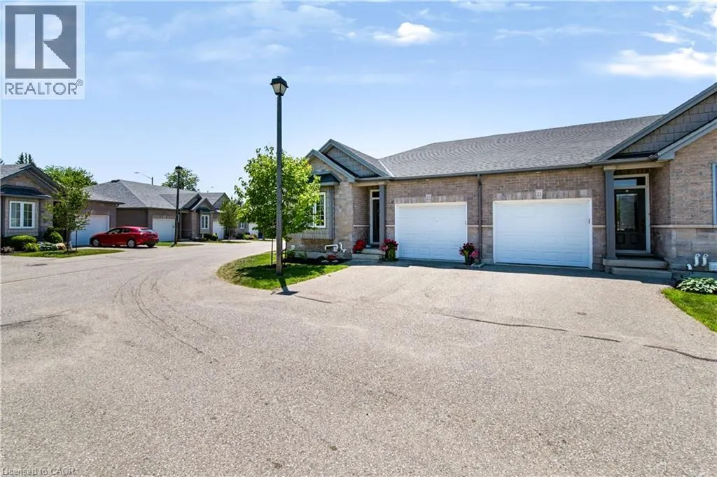 244 DUNDAS Street W Unit# 22 #22