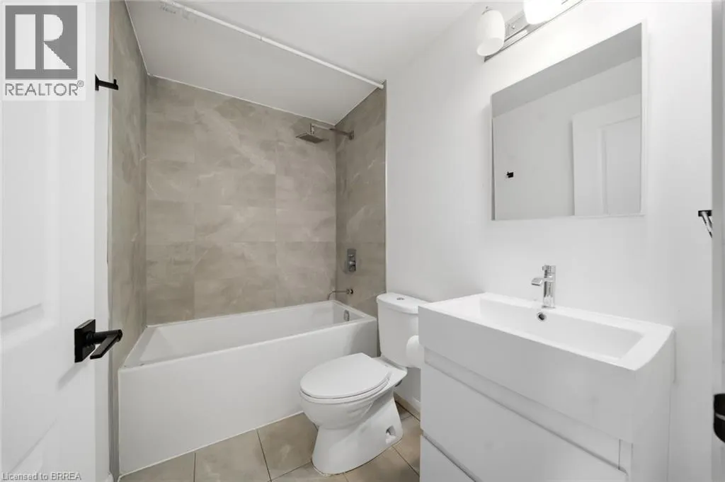 7 ERIE Avenue Unit# 202 #202