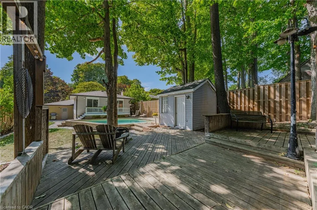150 COACH HILL Drive