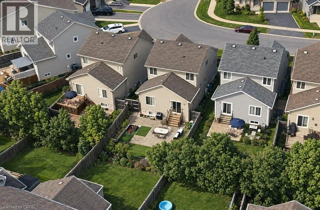 1651 CRIMSON Crescent