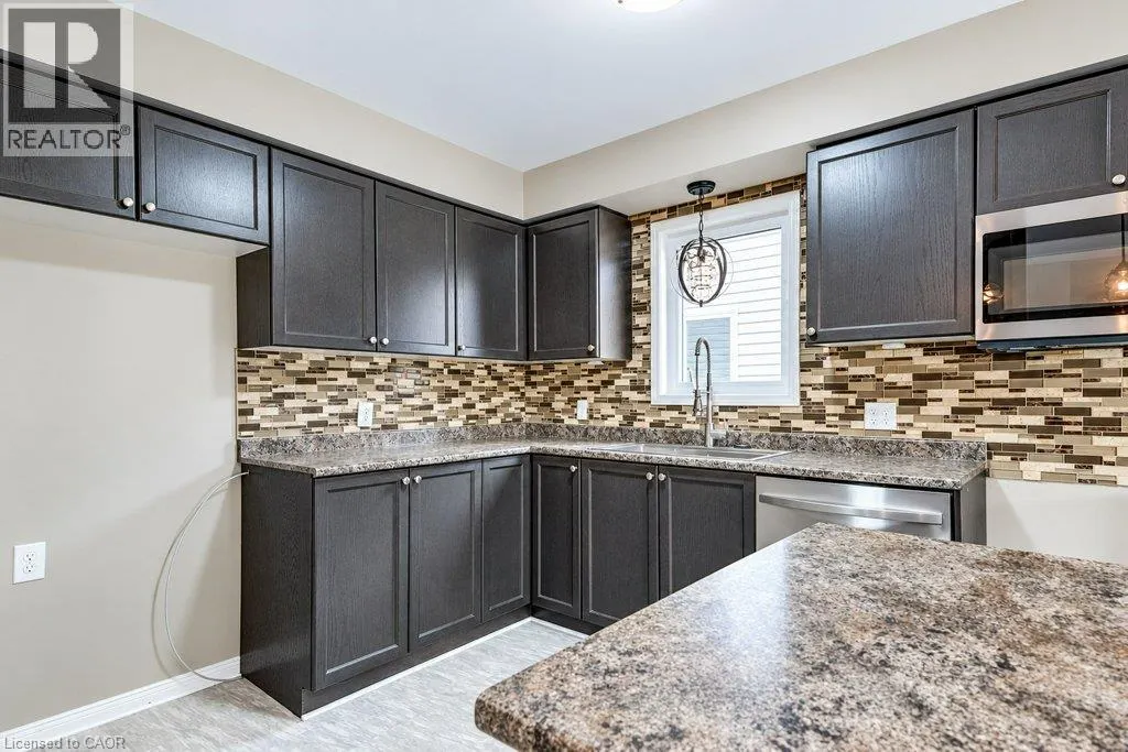 1651 CRIMSON Crescent