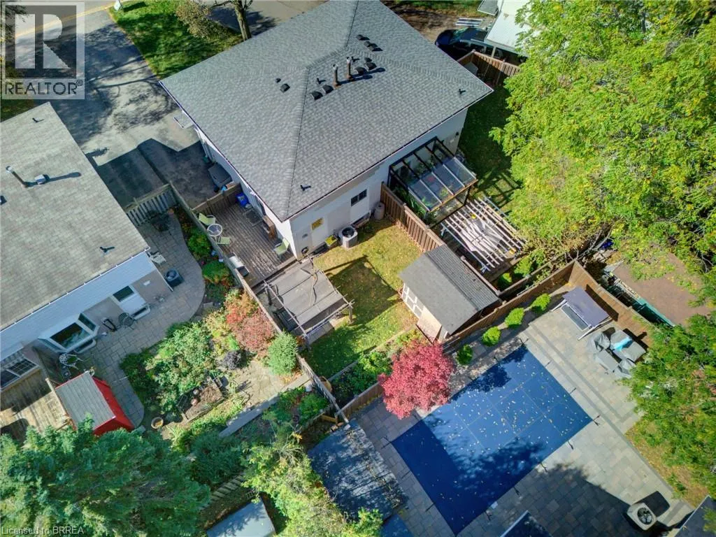 9 ONSLOW Court