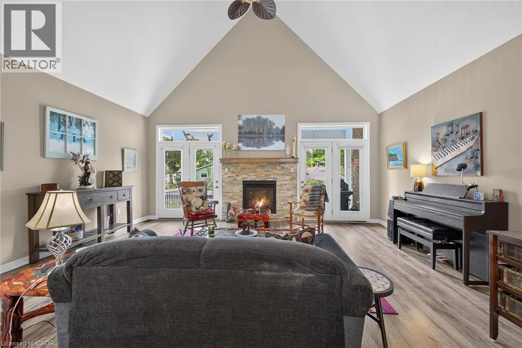 51 SCHOONER Drive
