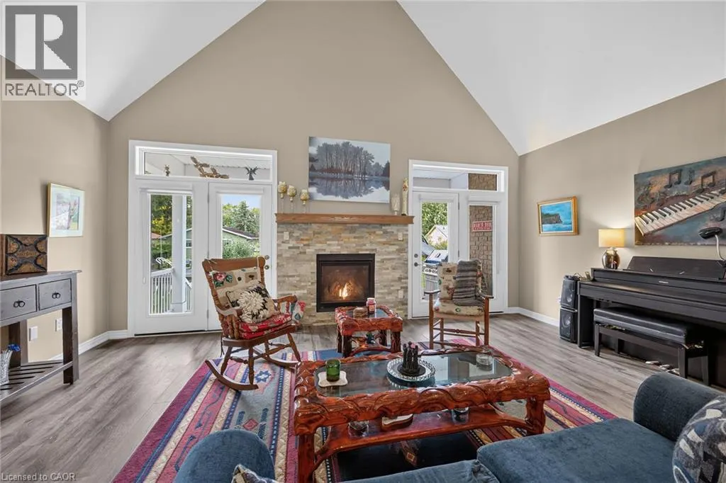 51 SCHOONER Drive