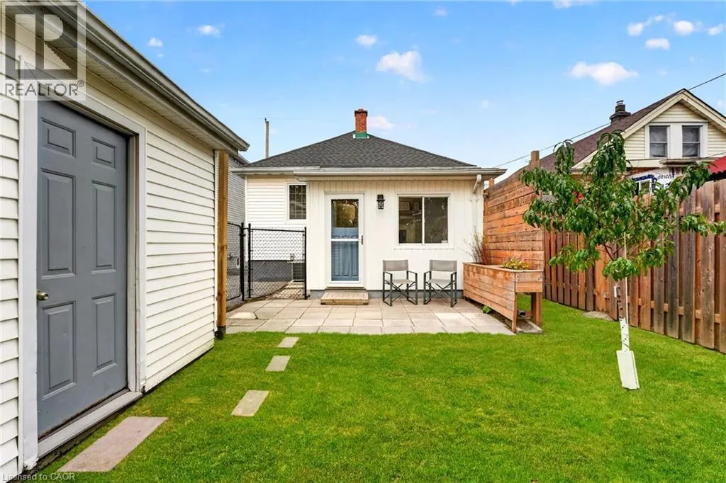 32 RICHMOND Avenue