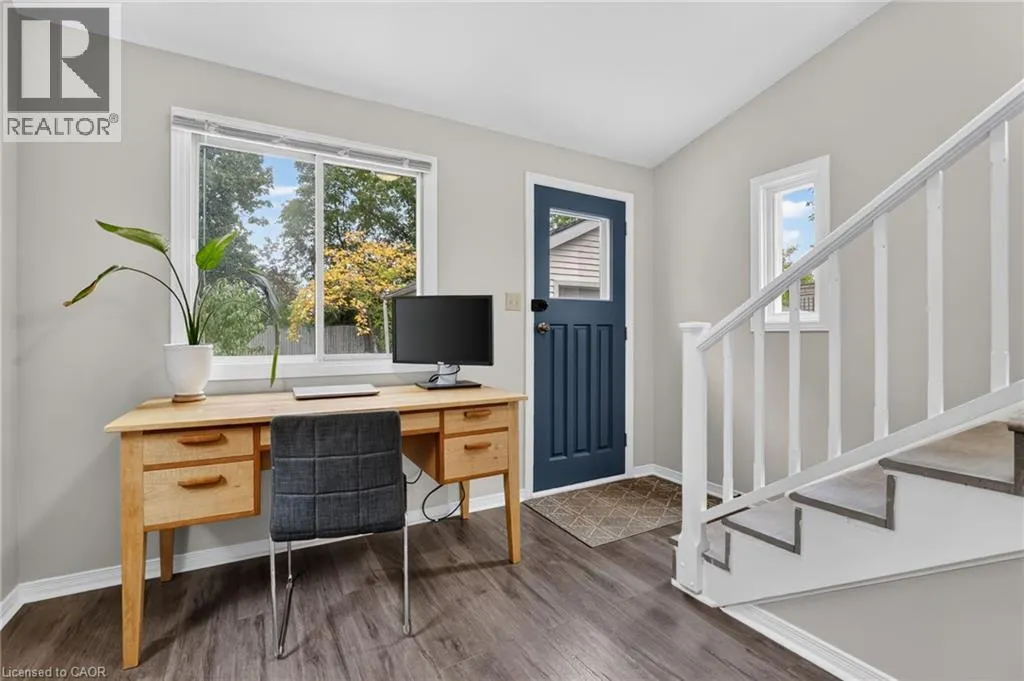 32 RICHMOND Avenue