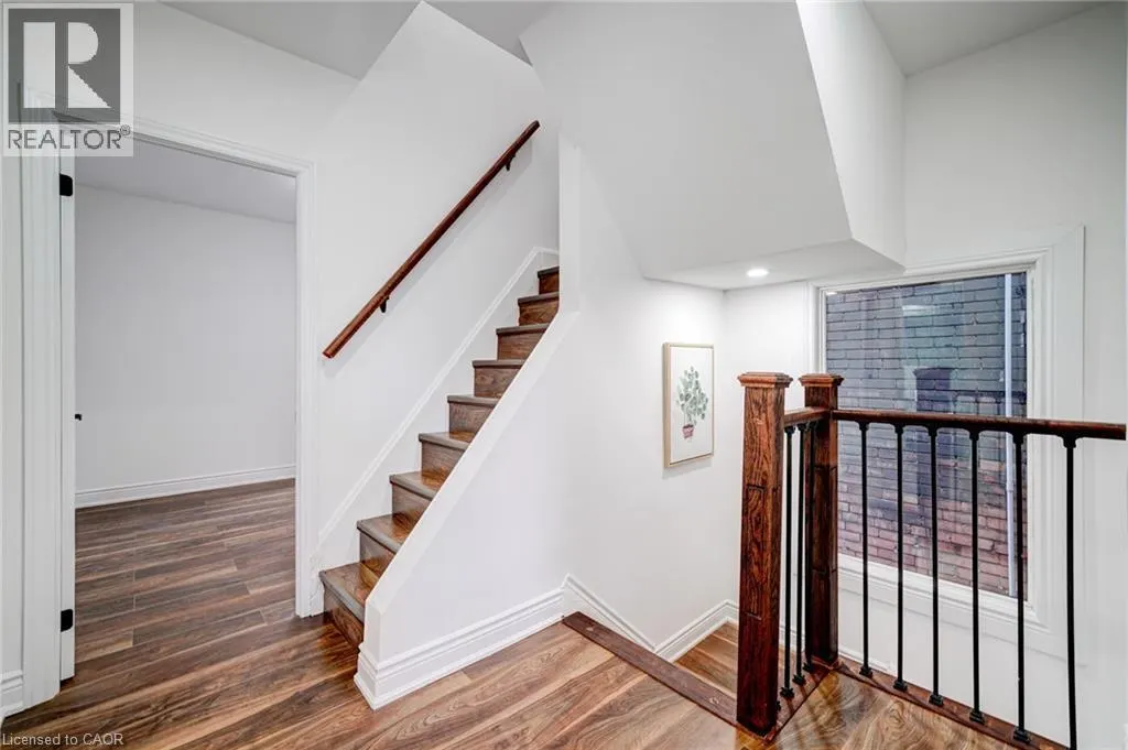9 GIBSON Avenue