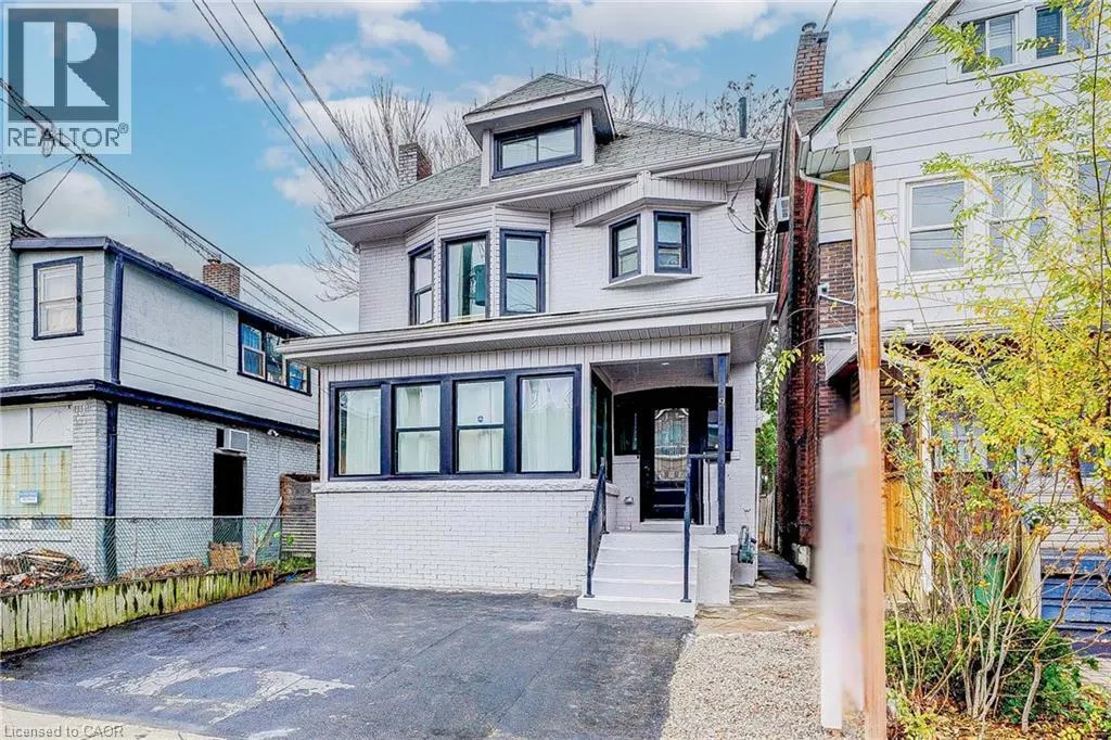 9 GIBSON Avenue