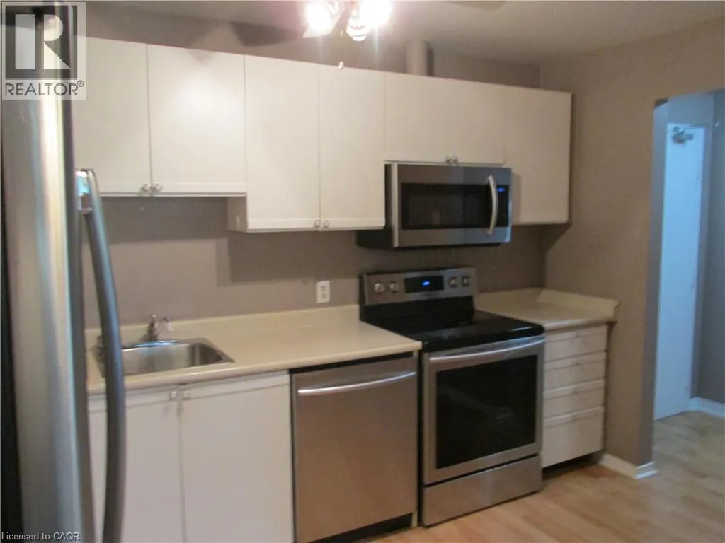5 NIAGARA Street Unit# 203 #203