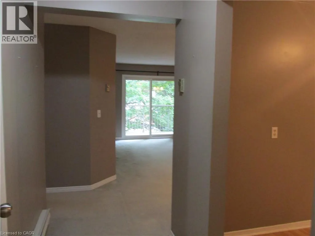 5 NIAGARA Street Unit# 203 #203