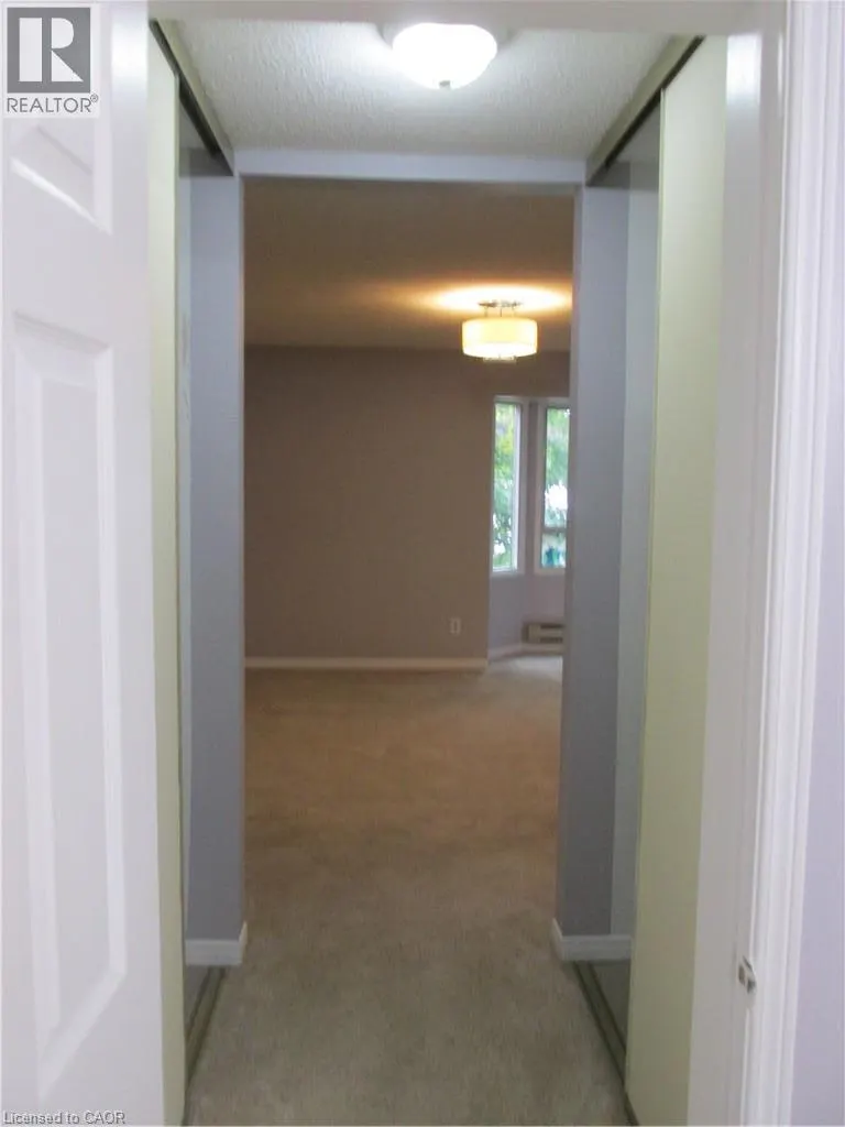 5 NIAGARA Street Unit# 203 #203