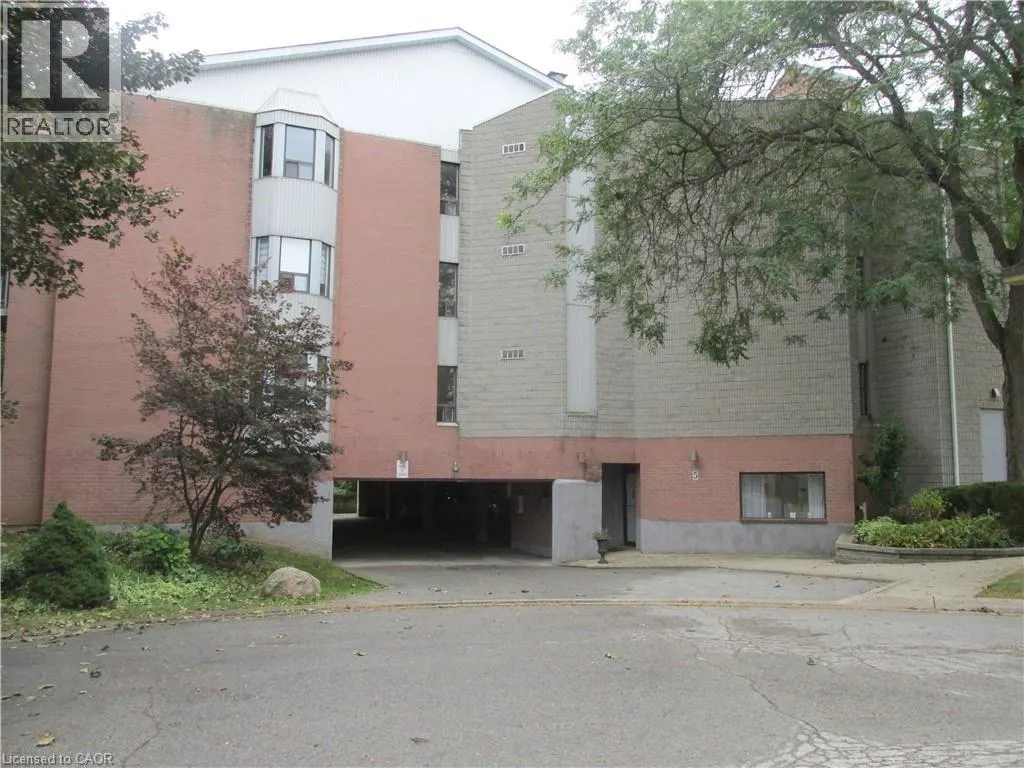 5 NIAGARA Street Unit# 203 #203