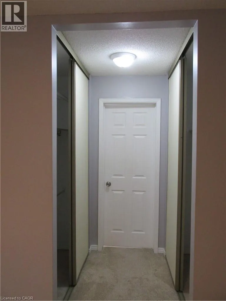 5 NIAGARA Street Unit# 203 #203