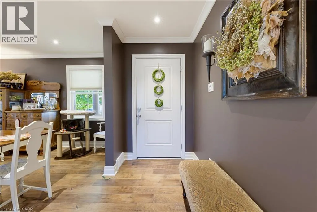 33 JACKSON Crescent