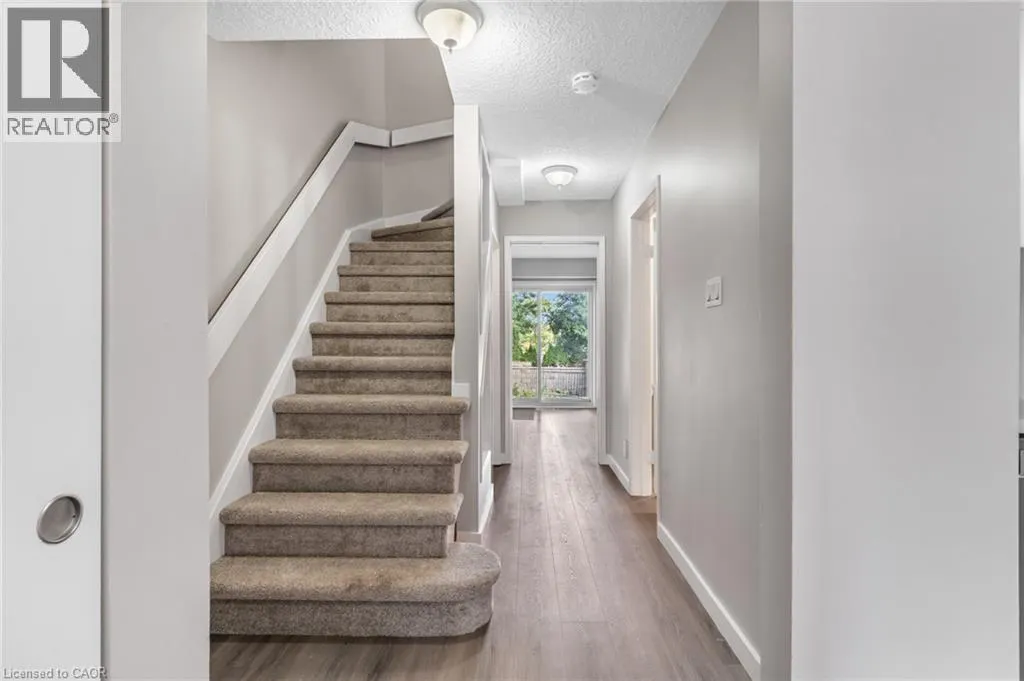 104 RALGREEN Crescent