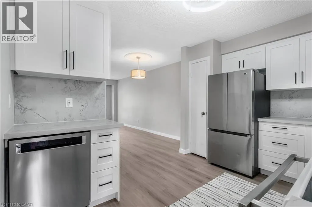104 RALGREEN Crescent