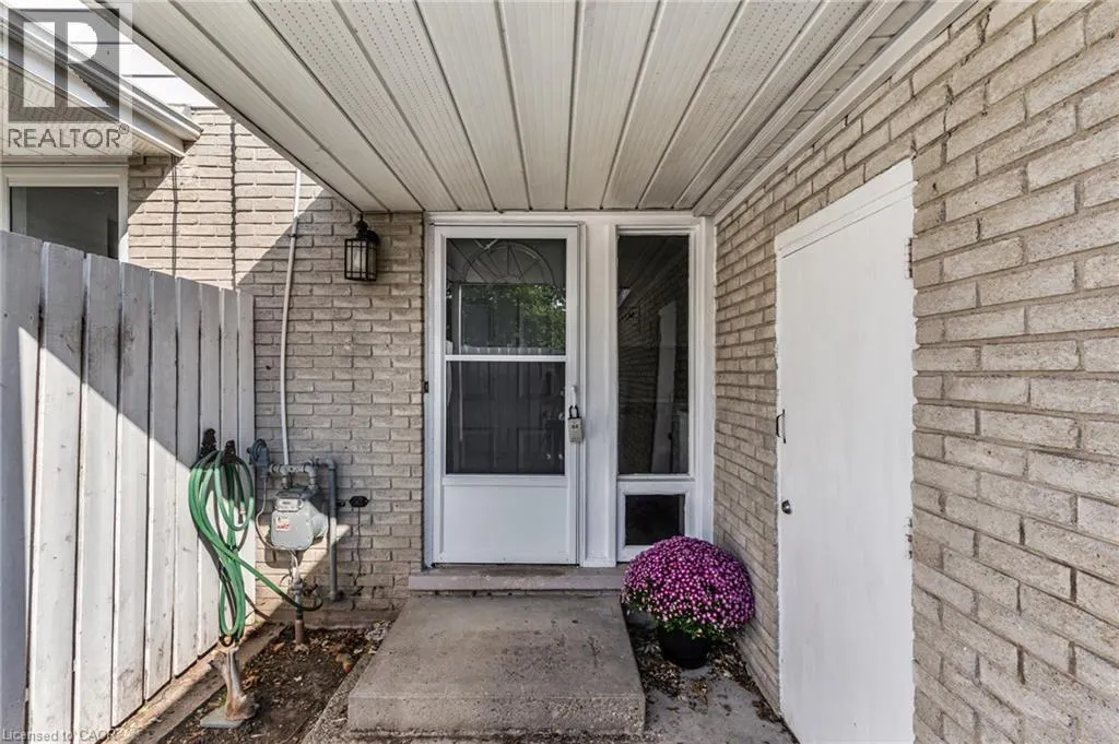 104 RALGREEN Crescent