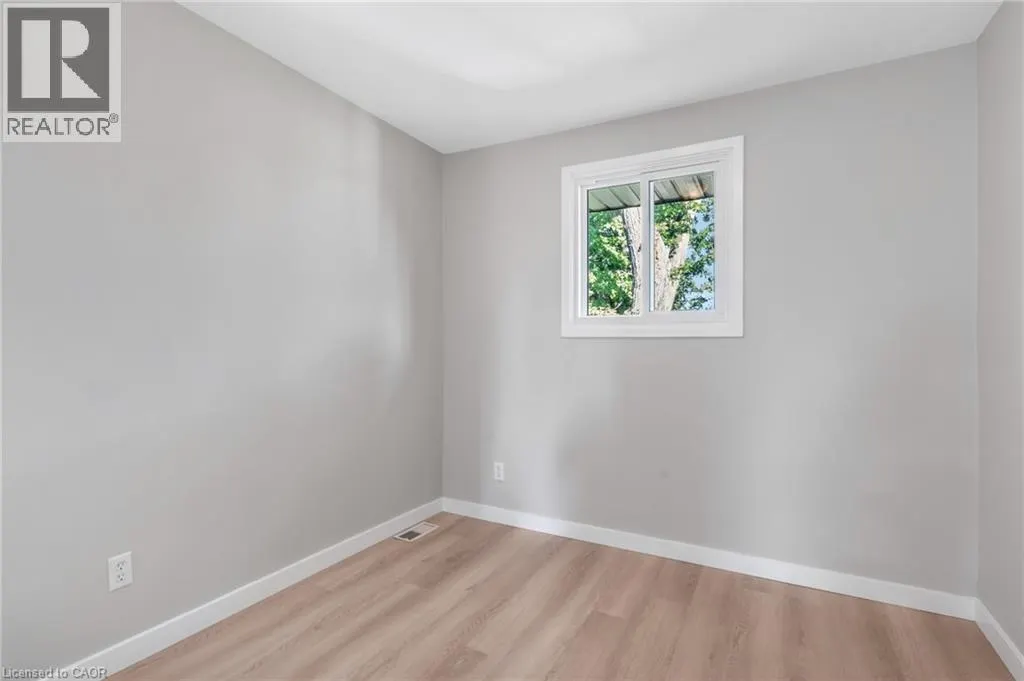 104 RALGREEN Crescent