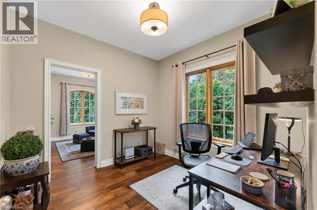 169 JOHN Street W