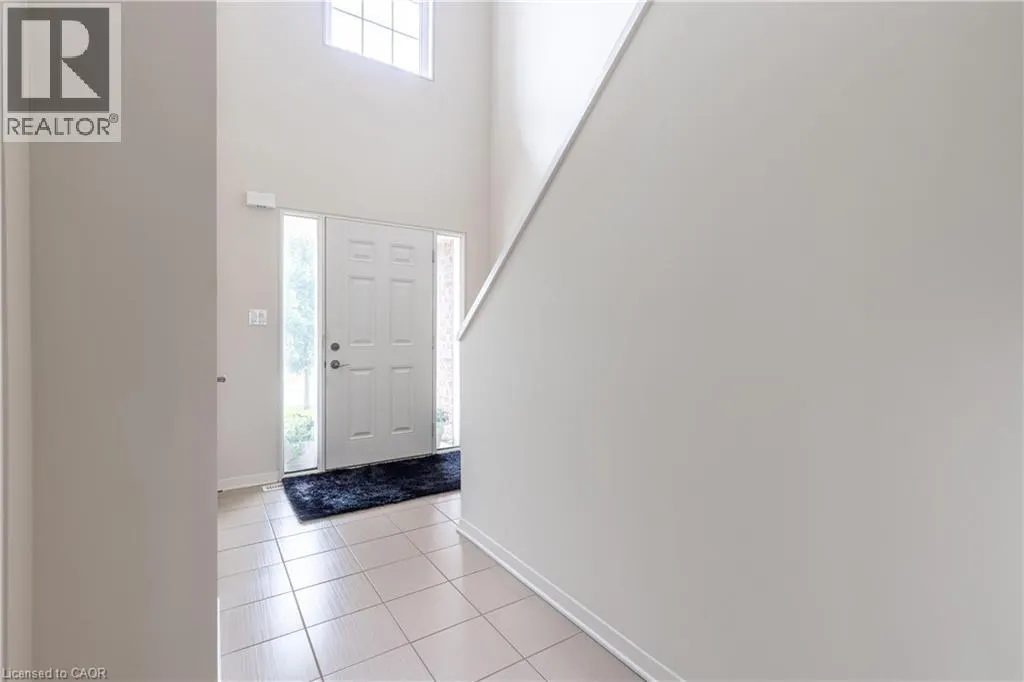 8625 UPPER CANADA Drive