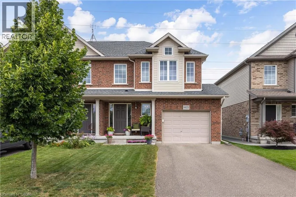 8625 UPPER CANADA Drive