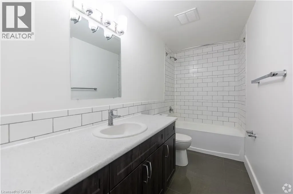 285 ERB Street W Unit# 707 #707