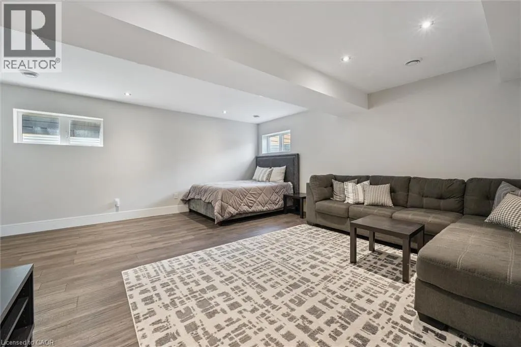 153 YELLOW BIRCH Crescent