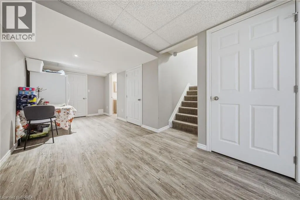 1220 RIVERBEND Road Unit# 105 #105